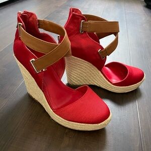 BCBG Red Wedges